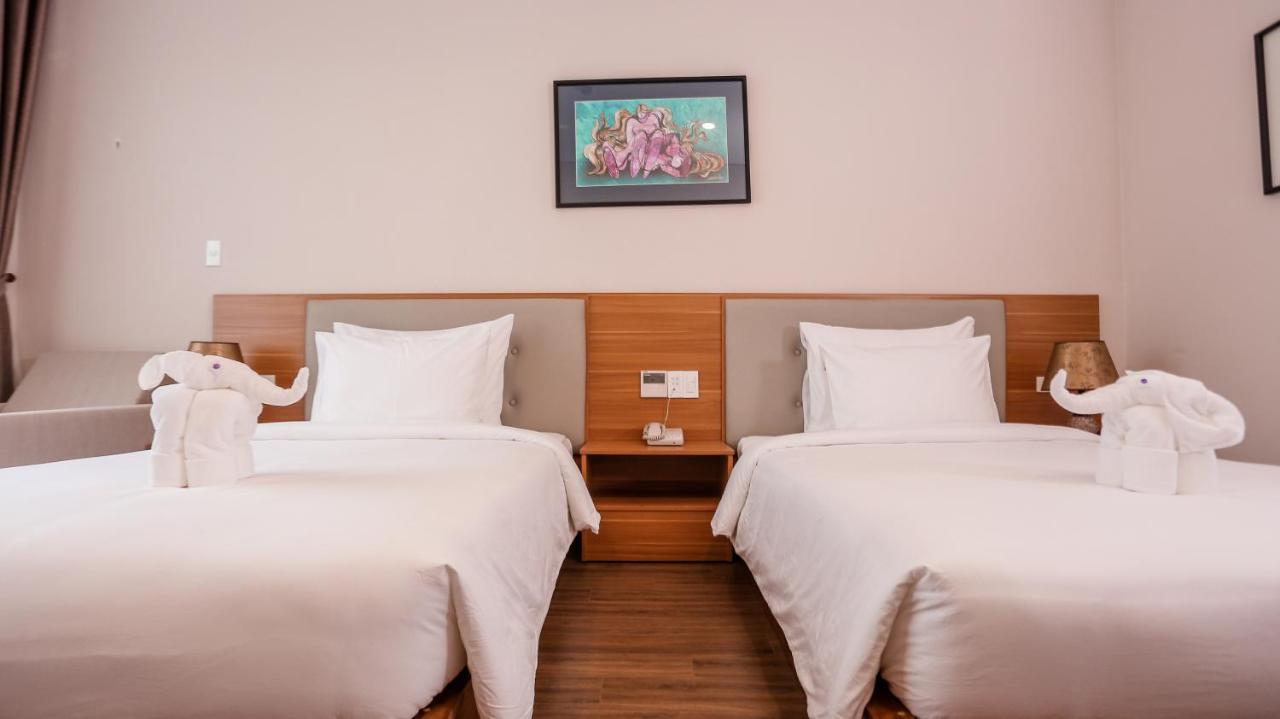 Elephants Hotel Buôn Ma Thuột Esterno foto